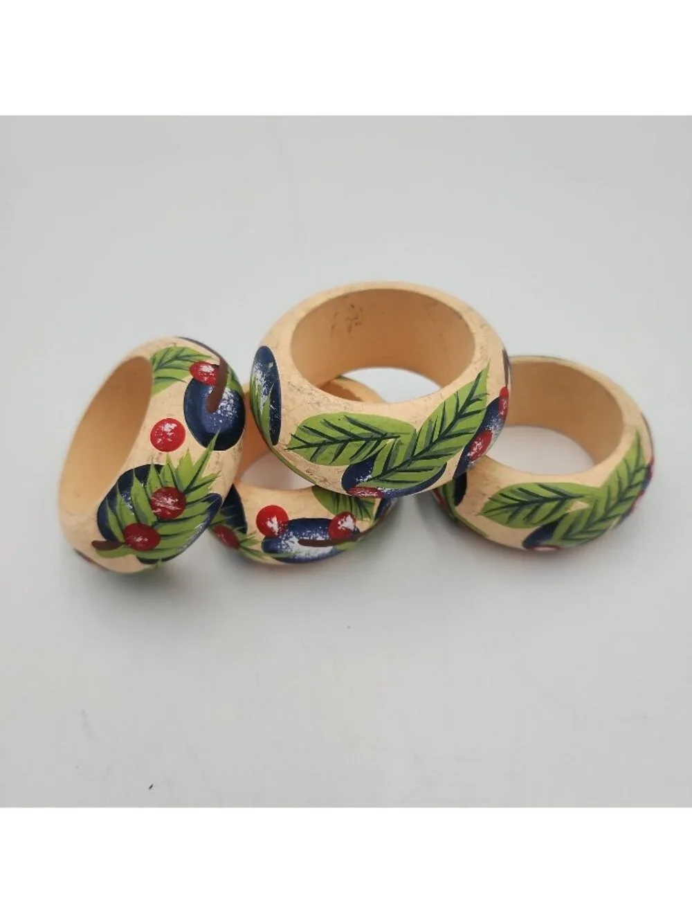 Auckey NAPKIN RING Holders Table Décor 4 Hand Painted Wood Floral Napkin Rings